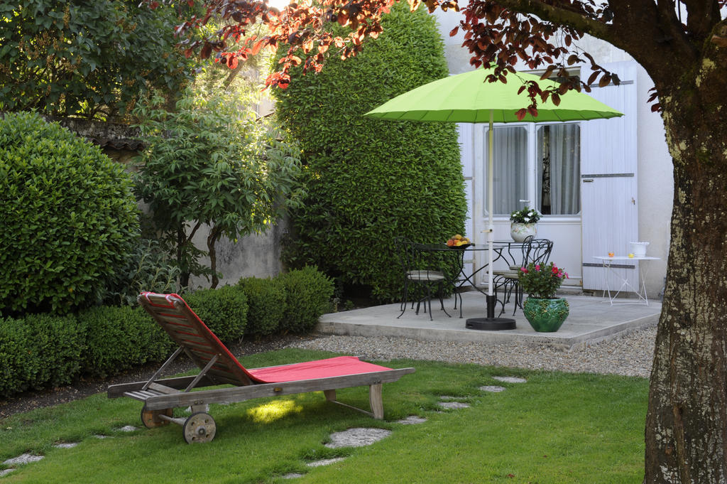 Chambres D'Hotes Les Tilleuls Cognac Exteriér fotografie